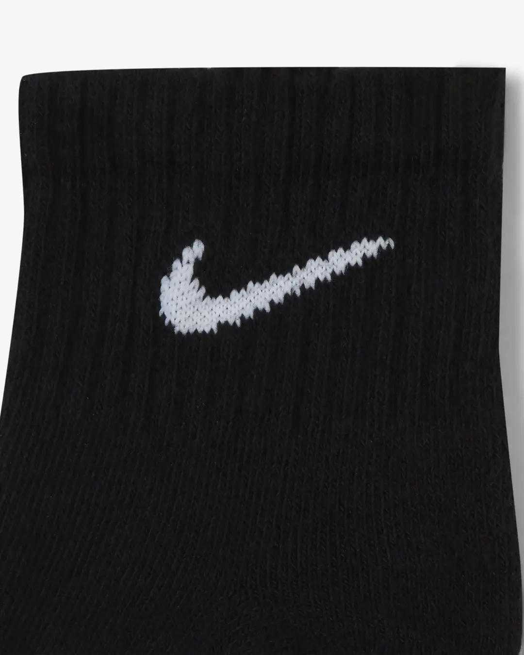 Nike Everyday Cushioned Ankle Socks - Black (SX7667-010) | Ultimate Comfort & Support for Workouts - Image 2